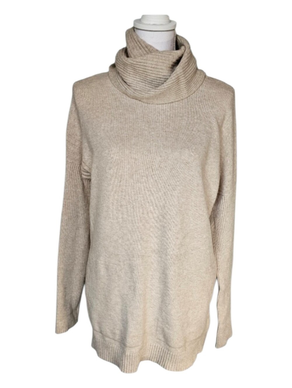 Cyrus Tan Beige Pullover Turtleneck Tunic Sweater Pockets Ribbed Arm Neck Size M